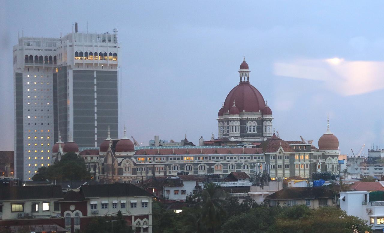 Hotel Godwin - Colaba Bombaim Exterior foto