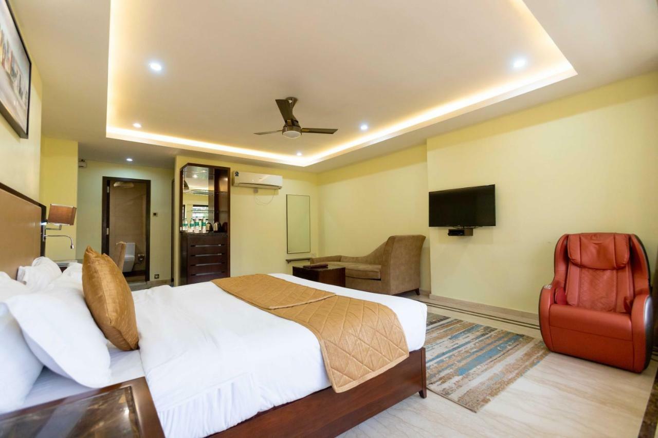 Hotel Godwin - Colaba Bombaim Exterior foto